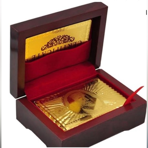 Poker Playing Cards in 999.9 Gold Foil Plating with Certificate and Mahogany Box